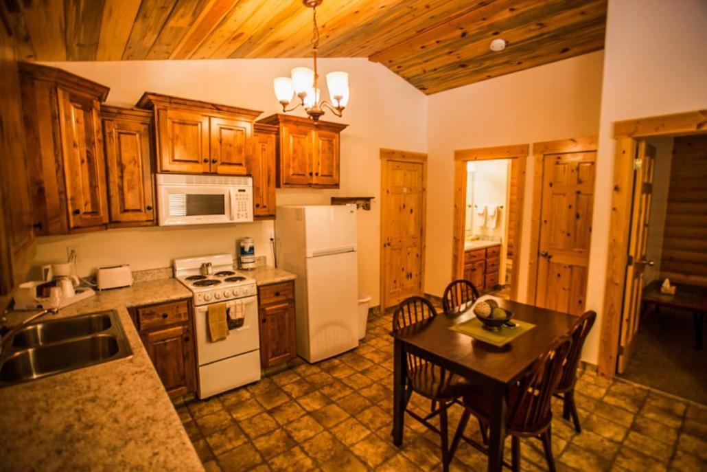 Bryce Country Cabins Tropic Rom bilde