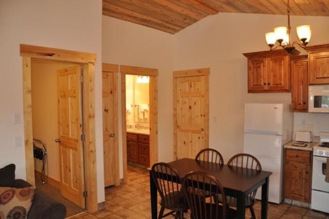 Bryce Country Cabins Tropic Rom bilde